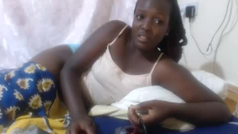 RAYLAH online show from February 24, 6:50 pm