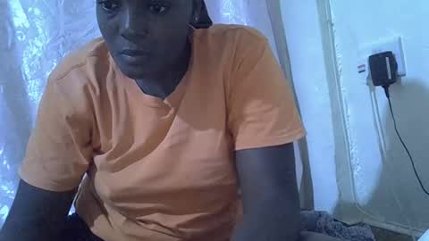 RAYLAH online show from March 21, 2:55 pm