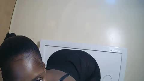 hot_sauce2 online show from March 29, 11:59 pm