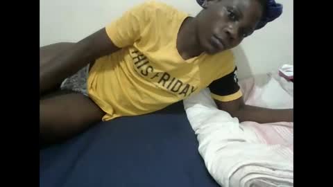 Snapshot of hot_shannia chatting on October 17, 8:01 pm hot_shannia online show from October 17, 8:01 pm