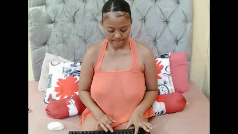 hotbabe450 online show from April 7, 7:27 pm