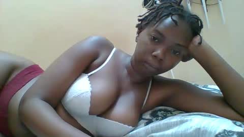 Queen online show from February 12, 6:20 pm