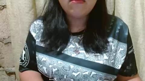 hotiemorenagurl18 online show from October 25, 1:08 pm