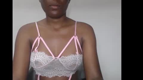 hotjessie0 online show from January 18, 4:53 am