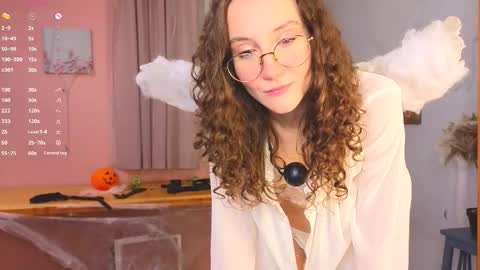 Allison  online show from October 28, 6:46 pm