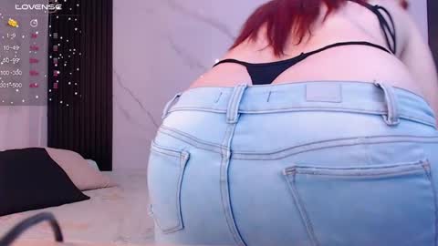 Sussy Bloom  online show from December 14, 5:51 am