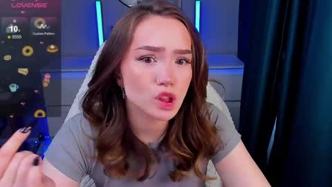 hello Im Eva online show from April 11, 7:45 am