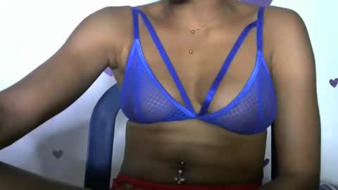 hottie baddie14 online show from January 17, 9:44 pm
