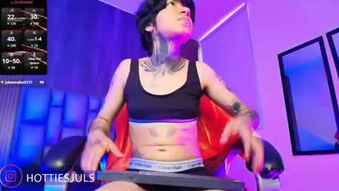 Juls online show from June 30, 7:24 pm