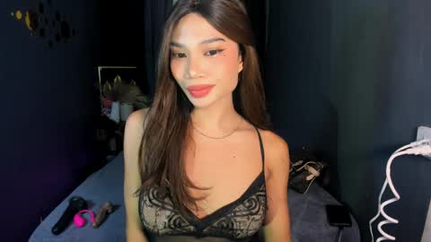 Hi i am Jane half vietnamese and half pinay and would like to meet good person here XOXO online show from May 31, 2:28 am