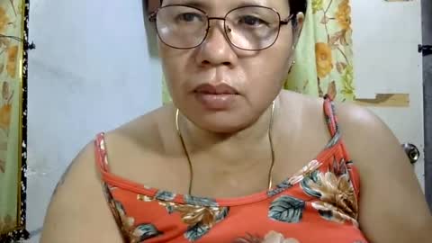 hottycrissy4u online show from July 6, 5:02 am