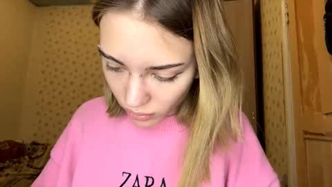 hsiuscherich online show from December 4, 12:40 pm