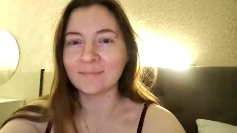 HumpyGrey online show from April 14, 6:30 pm