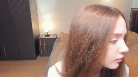 Lily online show from April 8, 7:21 am