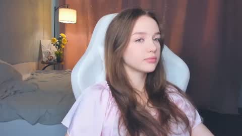 Lily online show from July 6, 7:13 am