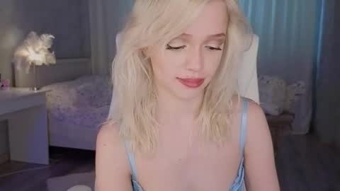 Joselle online show from March 17, 5:44 am