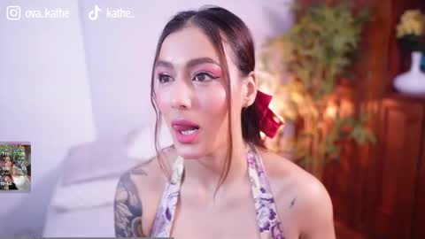 Lucy online show from November 27, 10:18 am