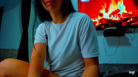 Snapshot of iam_your_fantasy chatting on October 20, 10:24 pm iam_your_fantasy online show from October 20, 10:24 pm