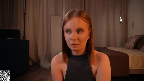 Claire online show from November 26, 6:53 pm