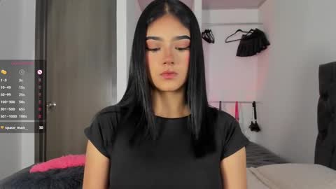 Snapshot of iamjulietaa chatting on March 12, 3:51 pm online show from March 12, 3:51 pm