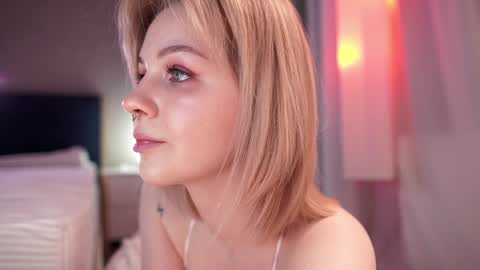 Snapshot of iamninamint chatting on January 5, 7:17 pm Nina  online show from January 5, 7:17 pm