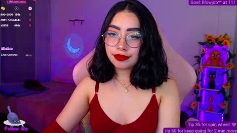 Snapshot of iamveroo chatting on September 23, 4:43 am Veronica NDEPENT MODEL online show from September 23, 4:43 am