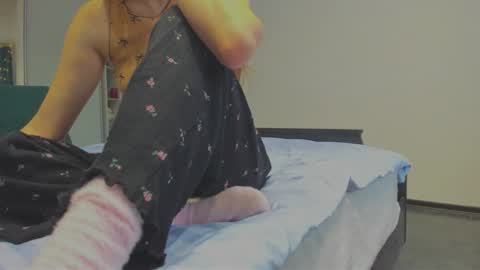 Ice online show from February 7, 11:25 am