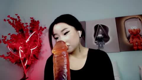 Snapshot of ichiben chatting on December 4, 6:33 am ichiben online show from December 4, 6:33 am