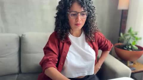 Snapshot of illaroom chatting on September 30, 8:03 pm Kloe online show from September 30, 8:03 pm