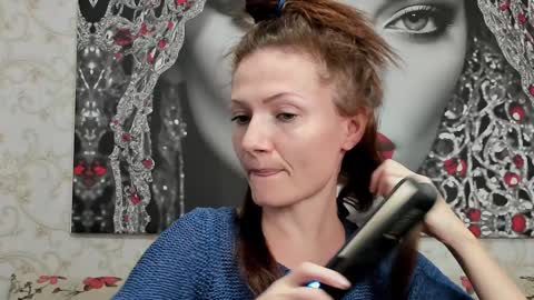 Snapshot of illegalbeauty87 chatting on December 5, 3:04 am Ingrid or more easier...Miss GoDDess Mistress online show from December 5, 3:04 am