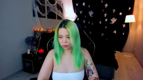 Roxy online show from October 23, 7:09 pm