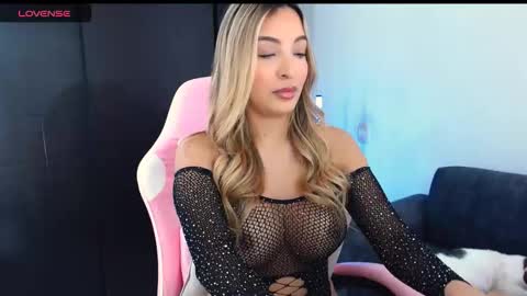 Grecia online show from January 7, 8:45 pm