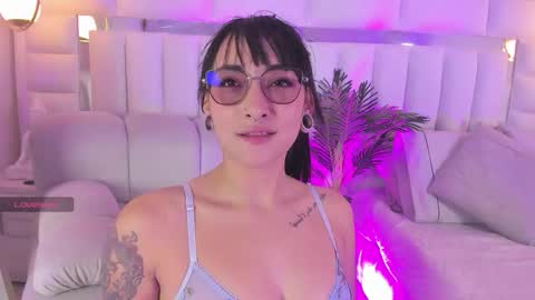 Kazumi online show from November 18, 1:01 pm