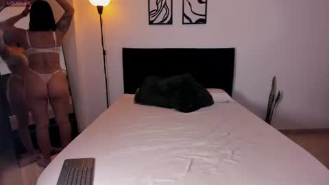 im_maitee online show from July 18, 1:09 am