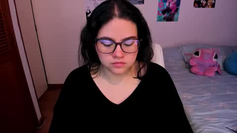 mei mei uwu online show from January 8, 11:14 am