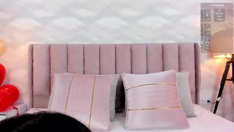 Snapshot of im_nika_ chatting on February 20, 12:47 pm Nika online show from February 20, 12:47 pm