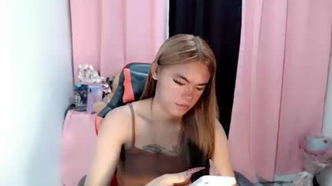 im_yourfairyannaxx online show from December 21, 10:08 am