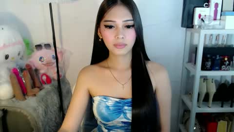 Aki online show from April 17, 4:36 am