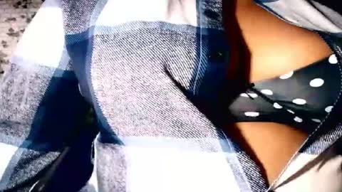 indiandelia online show from December 3, 1:57 pm