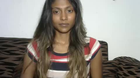 indianqtpie6 online show from December 18, 6:35 pm