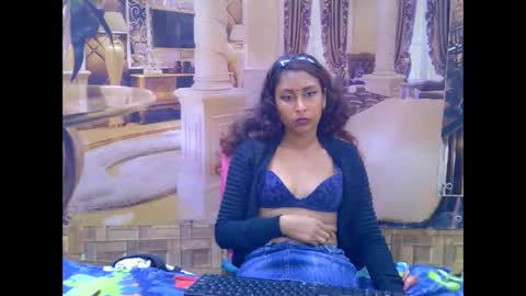 indiansexybutt4u2luv online show from March 15, 8:49 am
