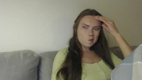 Sweet girl online show from October 31, 9:52 pm