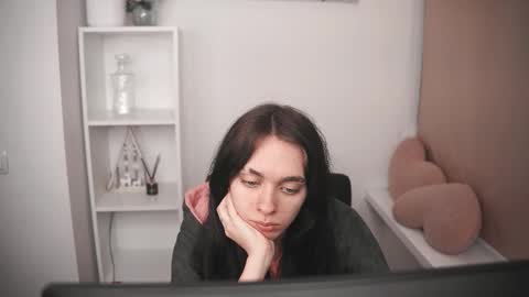 Gracia online show from March 1, 6:51 pm