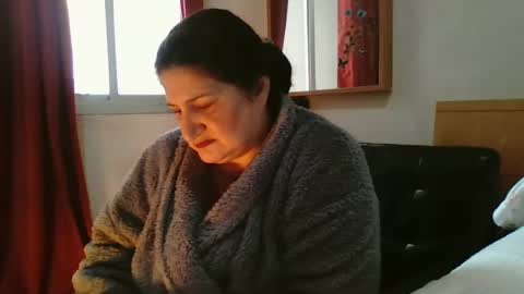 inna46_ online show from December 11, 11:51 am