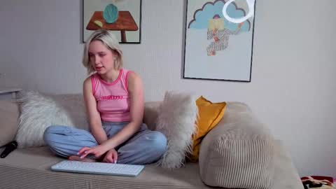 Kate online show from February 20, 6:26 am