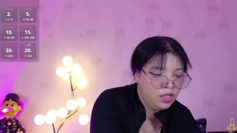 innocenthazel online show from May 27, 2:52 am