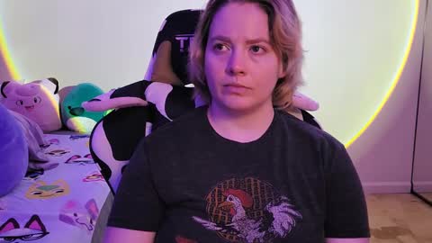 Faye online show from February 28, 5:26 am