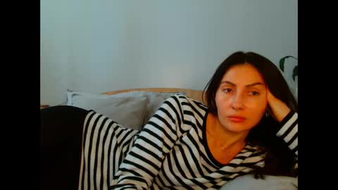irina online show from April 14, 9:09 am