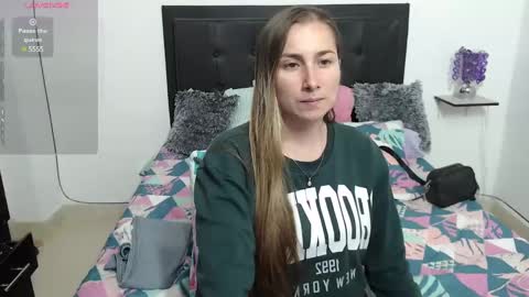 Snapshot of iris_love18 chatting on February 26, 2:08 am IRIS online show from February 26, 2:08 am