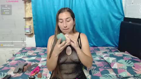 Snapshot of iris_love18 chatting on December 26, 3:42 pm IRIS online show from December 26, 3:42 pm